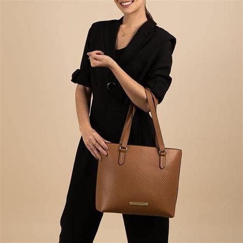 bolsa feminina grande tres divisorias|bolsa feminina grande com divisoria .